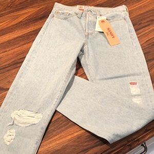 Women’s Boyfriend Levi Jeans